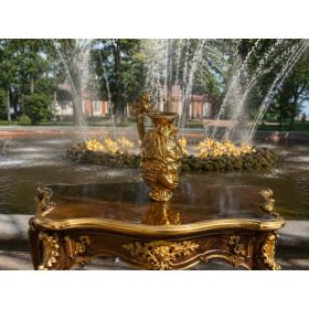 Museum replicas of golden Thracian treasures