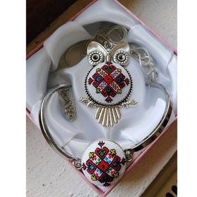 Комплект бижута, българска бродерия