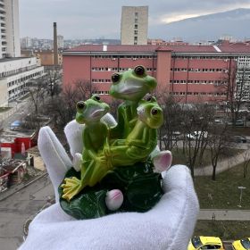 Жабешко семейство на парите и късмета