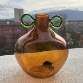 Ваза, цветно стъкло
