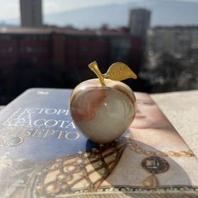 Ябълка от естествен оникс