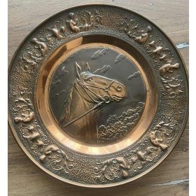Антикварна чиния от кована мед с глава на кон, подарък за медна сватба