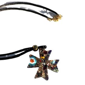 Колие от цветно стъкло, Тамплиерски кръст