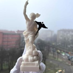 Музейна реплика на скулптура на бог Хермес