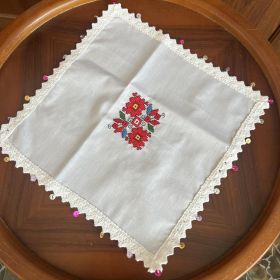Кенарена сватбена кърпа за невеста