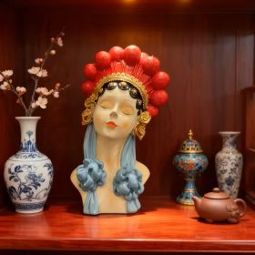 Актриса - малка пластика