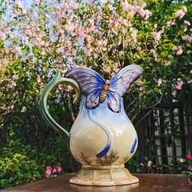 Ръчно изработена и рисувана керамична кана Пеперуда