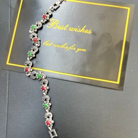 Елегантна гривна на бюджетна цена