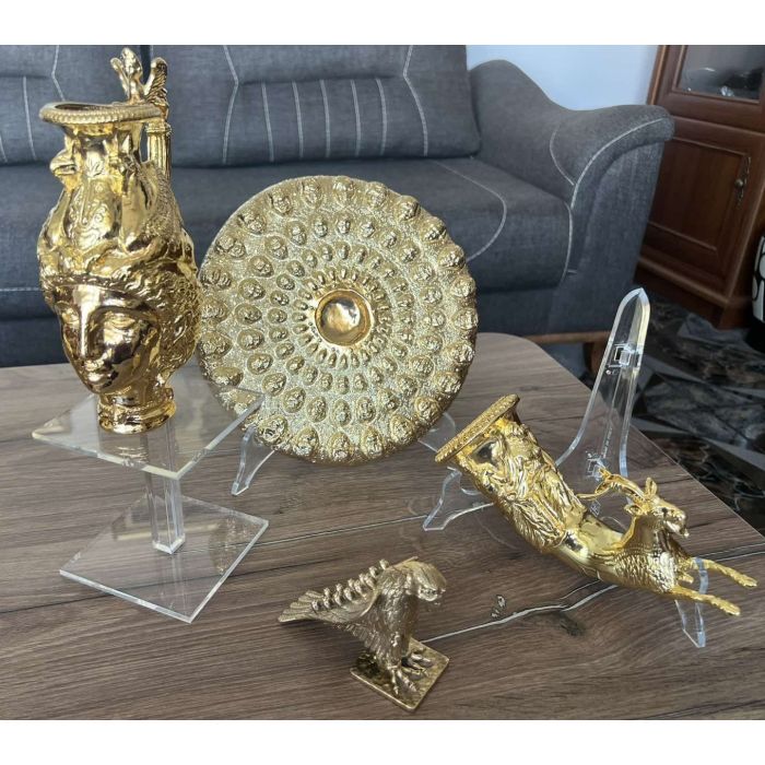 Реплики на вечните богатства на съкровищата на България