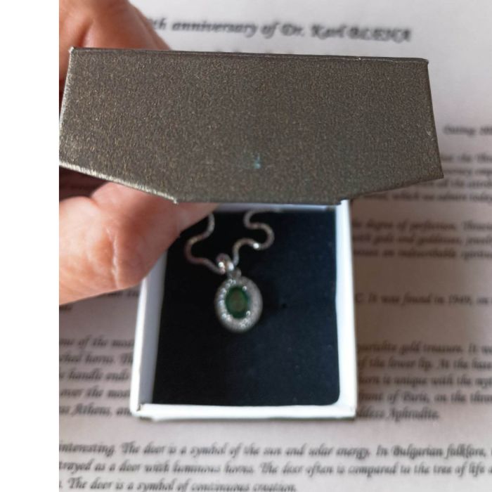 Кутийка за бижута с магнит