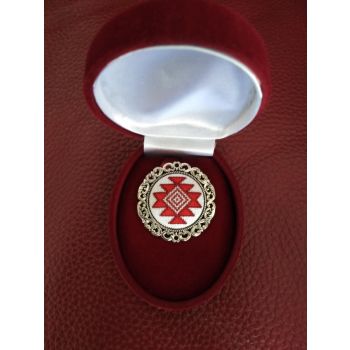 Канатица - ръчно бродирана брошка, българска шевица