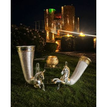 Реплики н тракийски и български съкровища