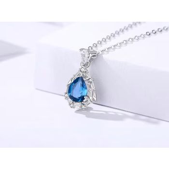 Нежност - сребърно колие с топаз