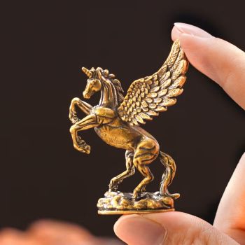 Еднорог - фигурка от месинг