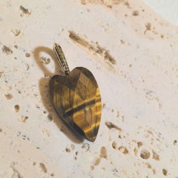 Смело сърце - колие от естествен ахат тигрово око 
