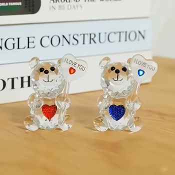 Миниатюра на кристално мече "Обичам те"