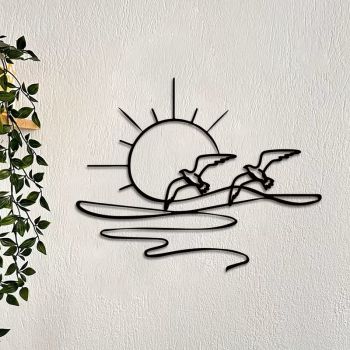 Металопластика за стена, полет към слънцето