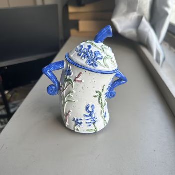 Ръчно рисувана керамична бонбониера, Настроение