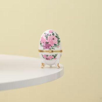 Ръчно рисувано порцеланово яйце, тип Фаберже 