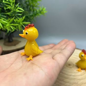 Жълтоклюно пате, фигурка от цветно стъкло тип Мурано