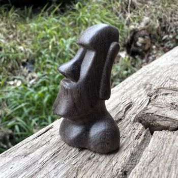 Реплика на статуя Моаи, дърворезба 