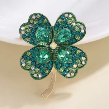 Брошка на късмета - четирилистна детелина