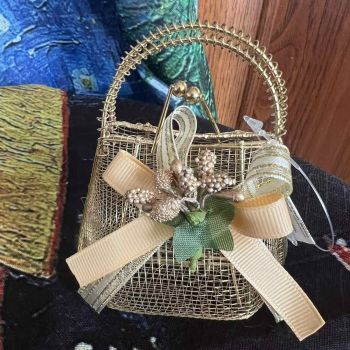 Златна кошничка